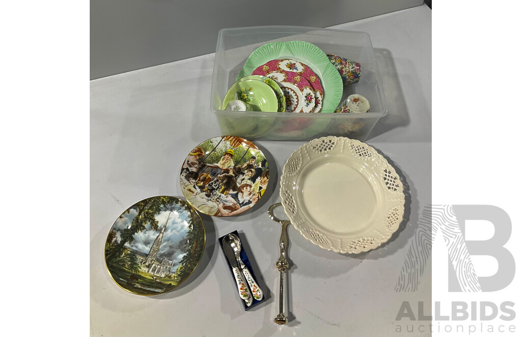 Collection Vintage English Porcelain Including Aynsley and Boxed Aynsley Three Piece Cake Flatwear Set, Royal Albert Cake Stand and More