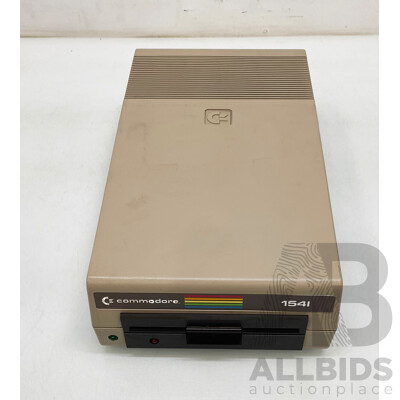 Commodore 1541 Vintage Single 5.25-Inch Floppy Disk Drive