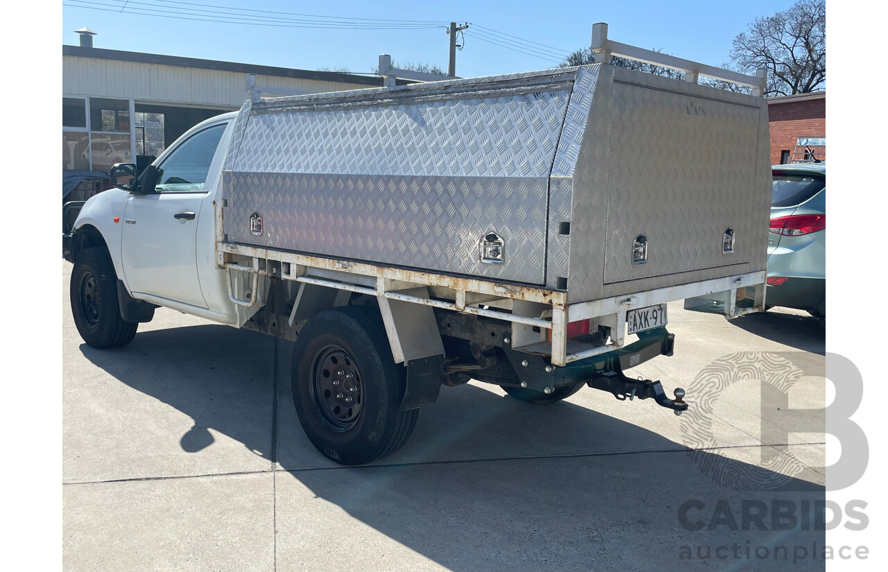 10/2006 Mitsubishi Triton GLX (4x4) ML C/Chas White 3.2L