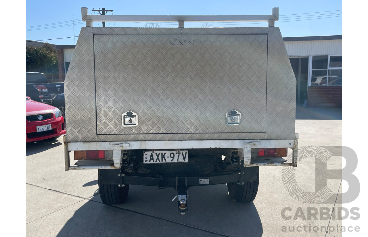 10/2006 Mitsubishi Triton GLX (4x4) ML C/Chas White 3.2L