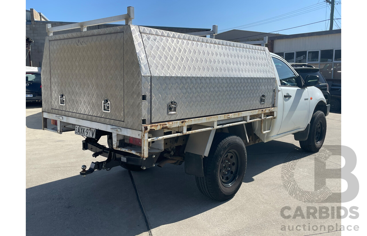10/2006 Mitsubishi Triton GLX (4x4) ML C/Chas White 3.2L