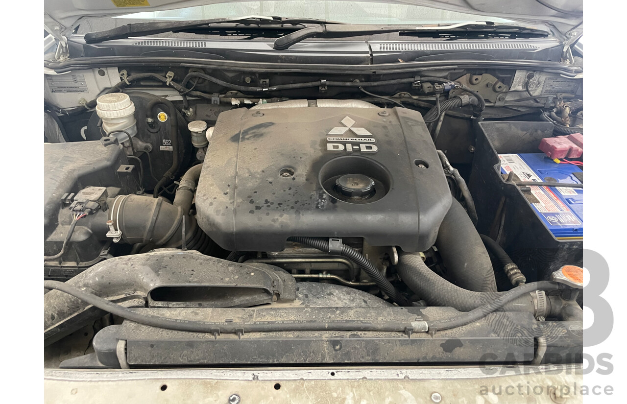 10/2006 Mitsubishi Triton GLX (4x4) ML C/Chas White 3.2L