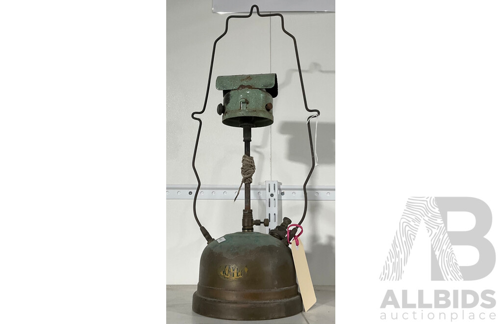Vintage Kayen Kerosene Pressure Lamp