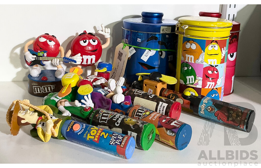 Assortment of M 'N' Ms Collectables