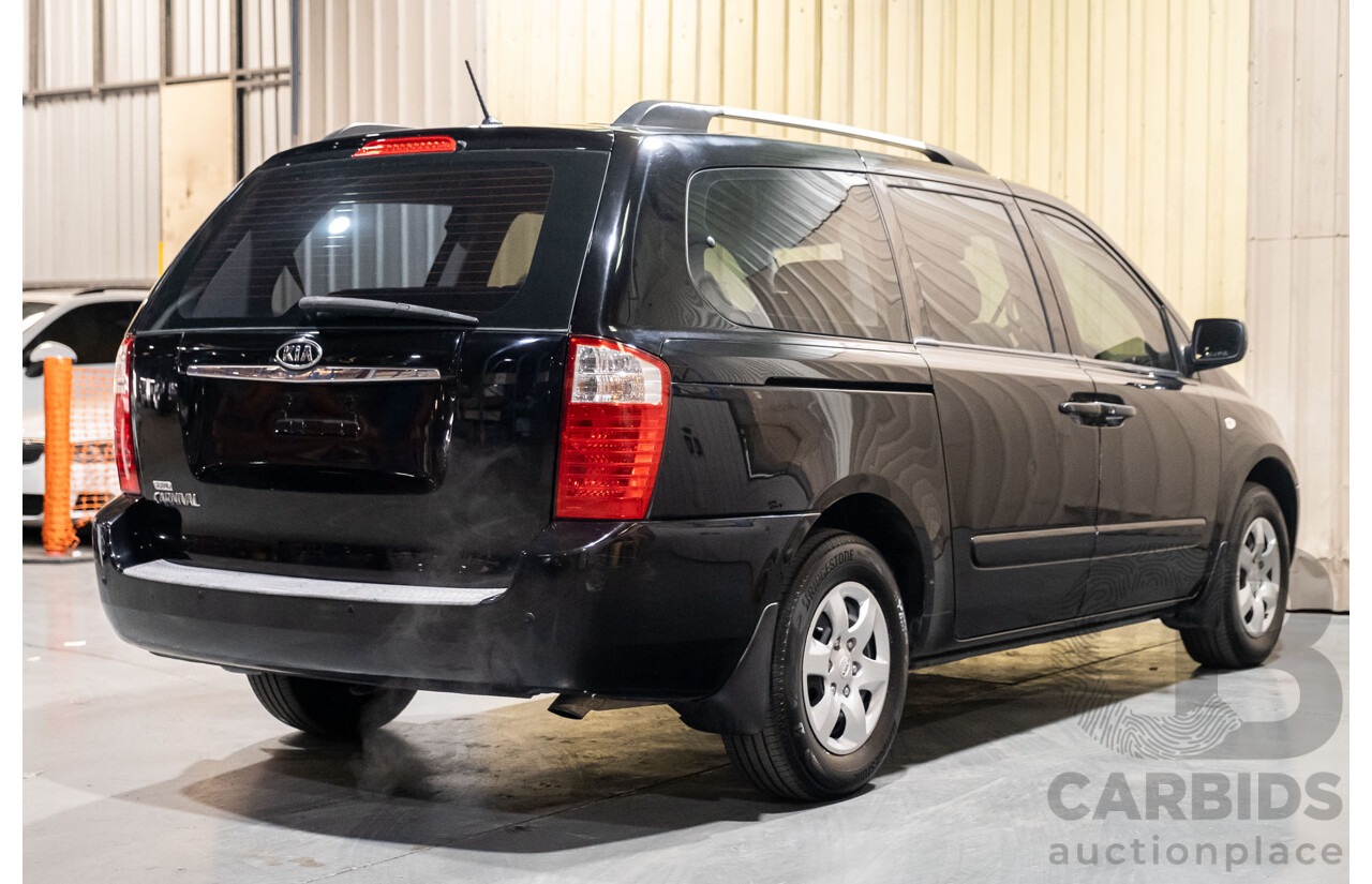 11/2009 Kia Grand Carnival (EX) VQ 4d Wagon Black V6 3.8L