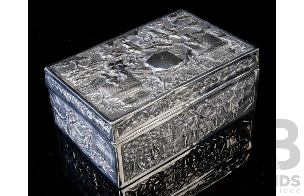 Lovely Chinese Silver Repousse Cigarette Box, 170g
