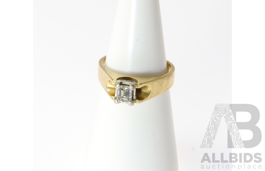 18ct Emerald Cut Diamond Solitaire Ring, Size M, 4.35 Grams