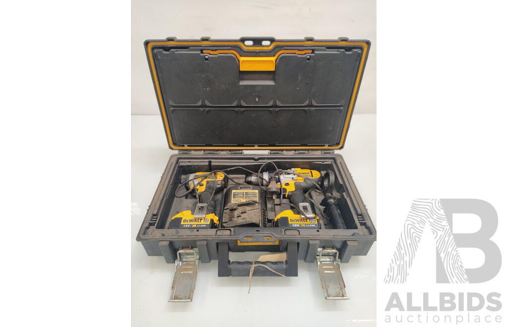 DeWalt Power Tool Set