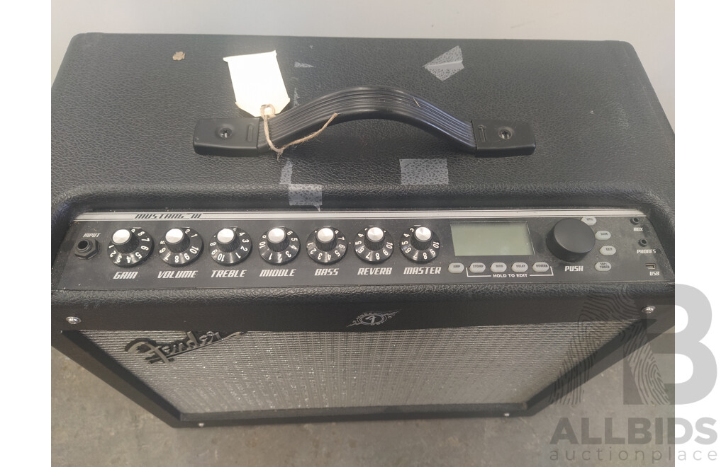 Fender Mustang III (V.2) Digital Guitar Amplifier