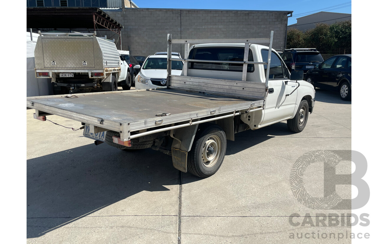 4/1999 Toyota Hilux SR5 RZN149R Dual Cab P/Up White / Silver Or Chrome 2.7L