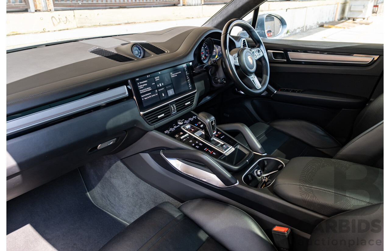 12/2018 Porsche Cayenne Turbo (4x4) 9YA MY19 5d Wagon Biscay Blue Twin Turbo V8 4.0L