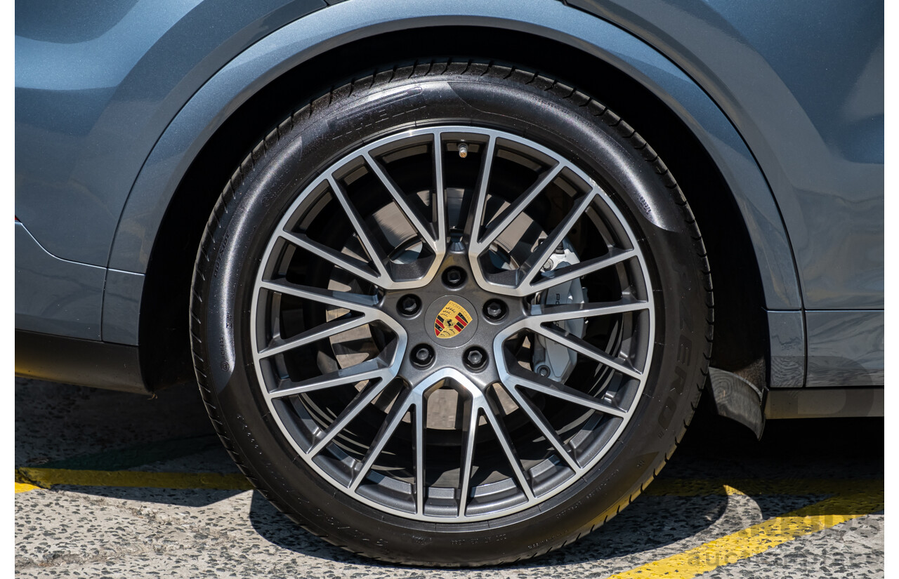 12/2018 Porsche Cayenne Turbo (4x4) 9YA MY19 5d Wagon Biscay Blue Twin Turbo V8 4.0L