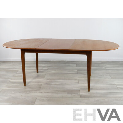 Mid Century Oval Extension Dining Table Attr. Noblett