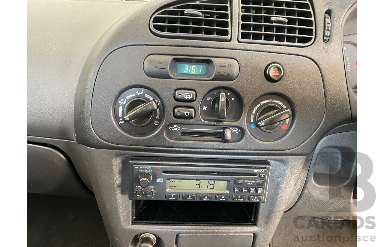 11/2001 Mitsubishi Mirage  CE 3d Hatchback Silver 1.5L