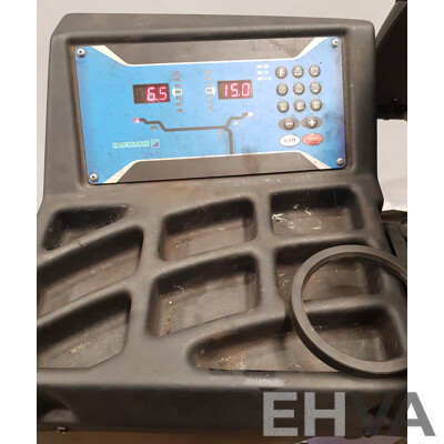 Hoffman Geodyna 7100 Wheel Balancer with Digital Display