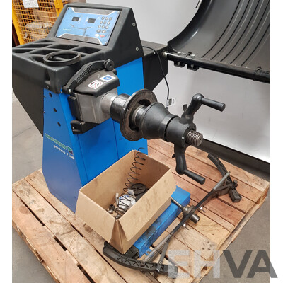 Hoffman Geodyna 7100 Wheel Balancer with Digital Display