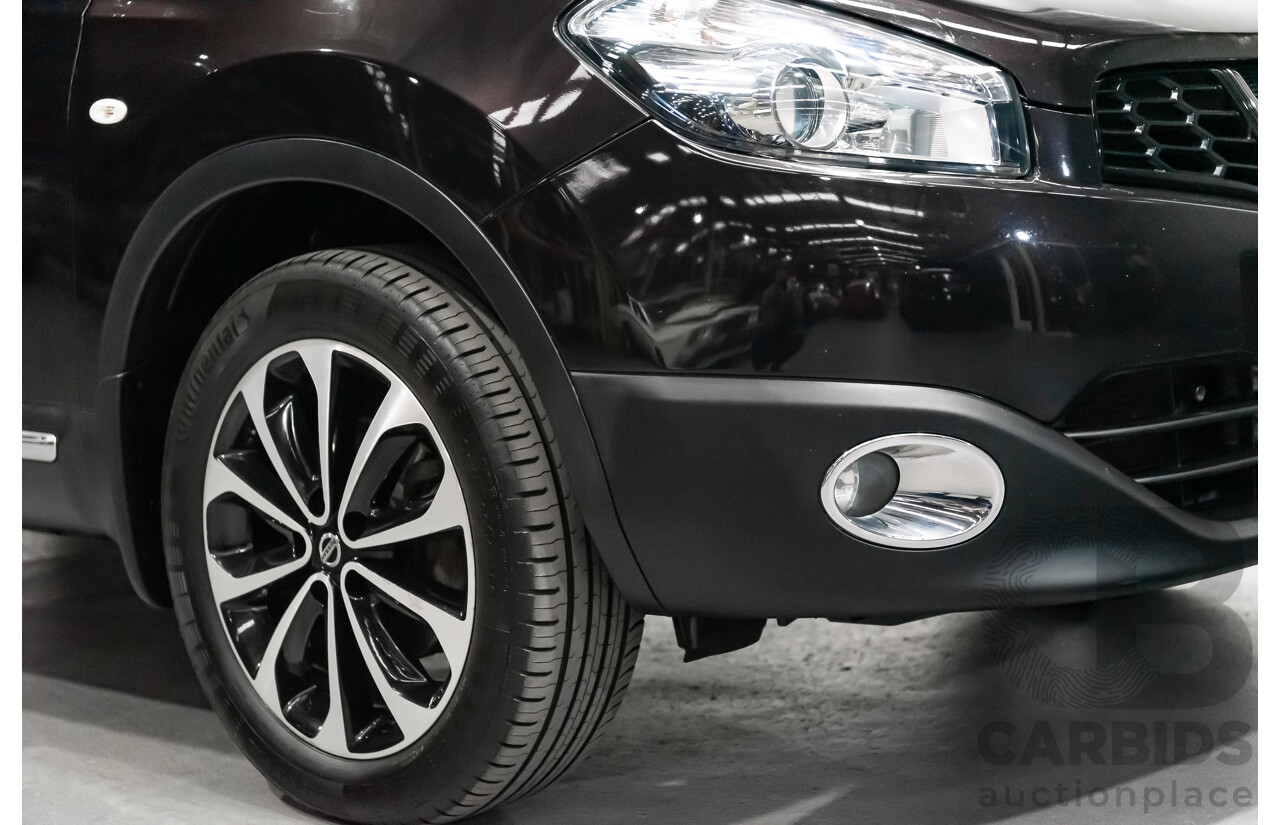 6/2014 Nissan Dualis +2 Ti-L (4x2) J10 MY13 4d Wagon Metallic Black 2.0L - 7 Seater