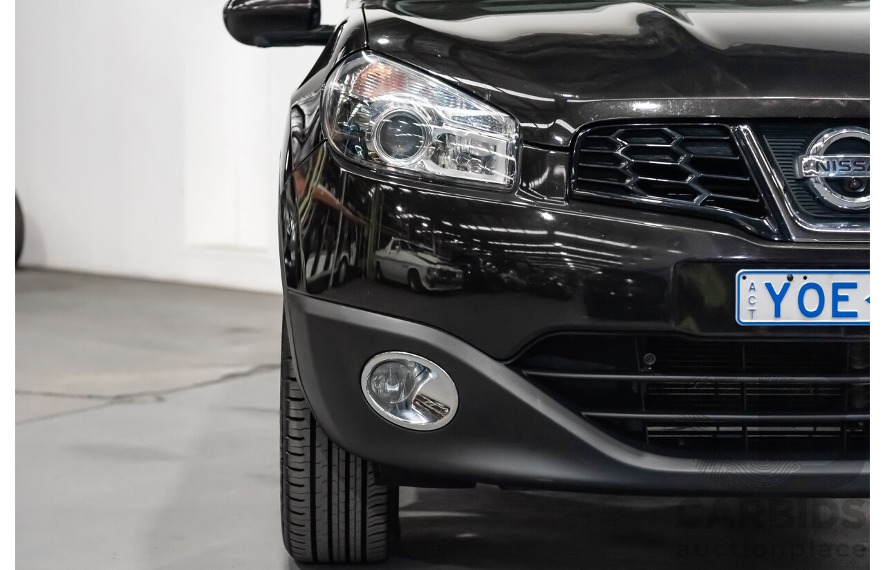 6/2014 Nissan Dualis +2 Ti-L (4x2) J10 MY13 4d Wagon Metallic Black 2.0L - 7 Seater