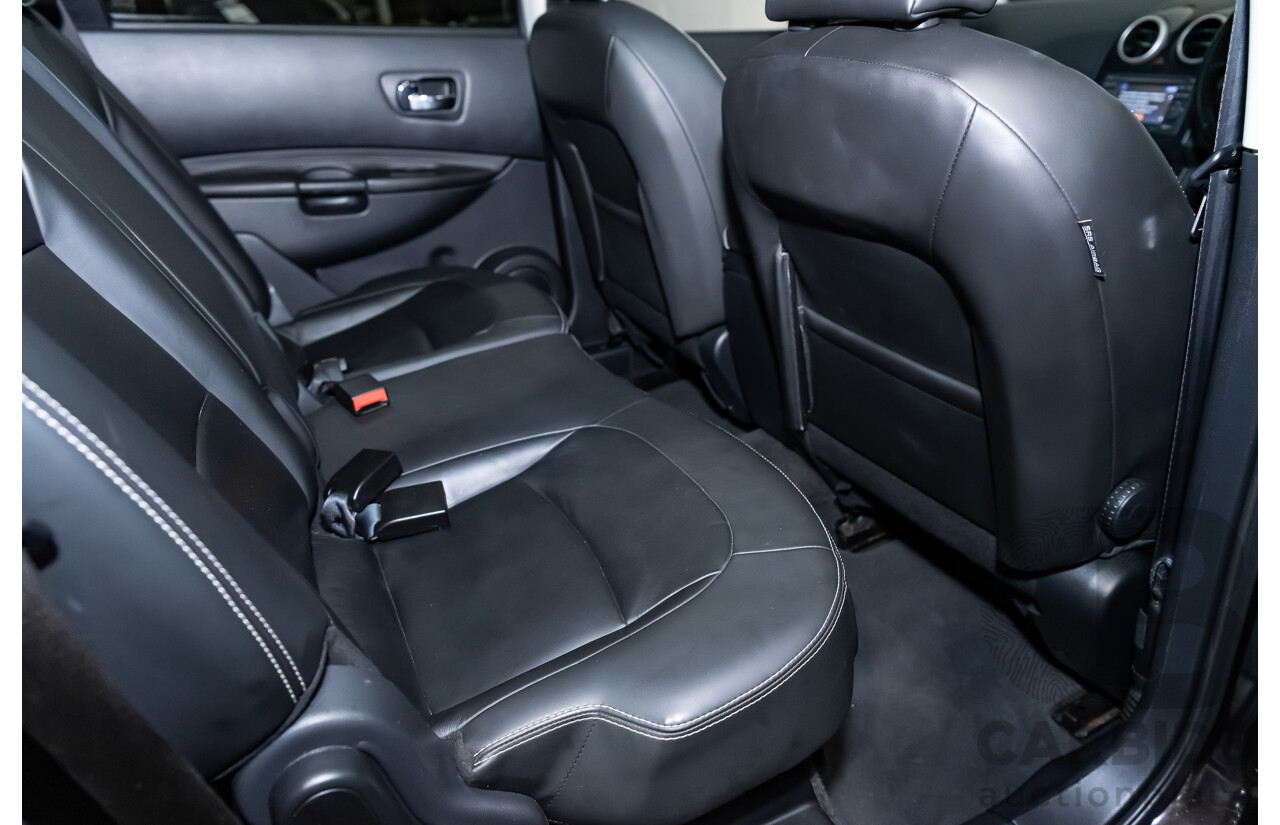 6/2014 Nissan Dualis +2 Ti-L (4x2) J10 MY13 4d Wagon Metallic Black 2.0L - 7 Seater