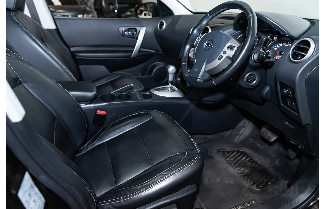 6/2014 Nissan Dualis +2 Ti-L (4x2) J10 MY13 4d Wagon Metallic Black 2.0L - 7 Seater