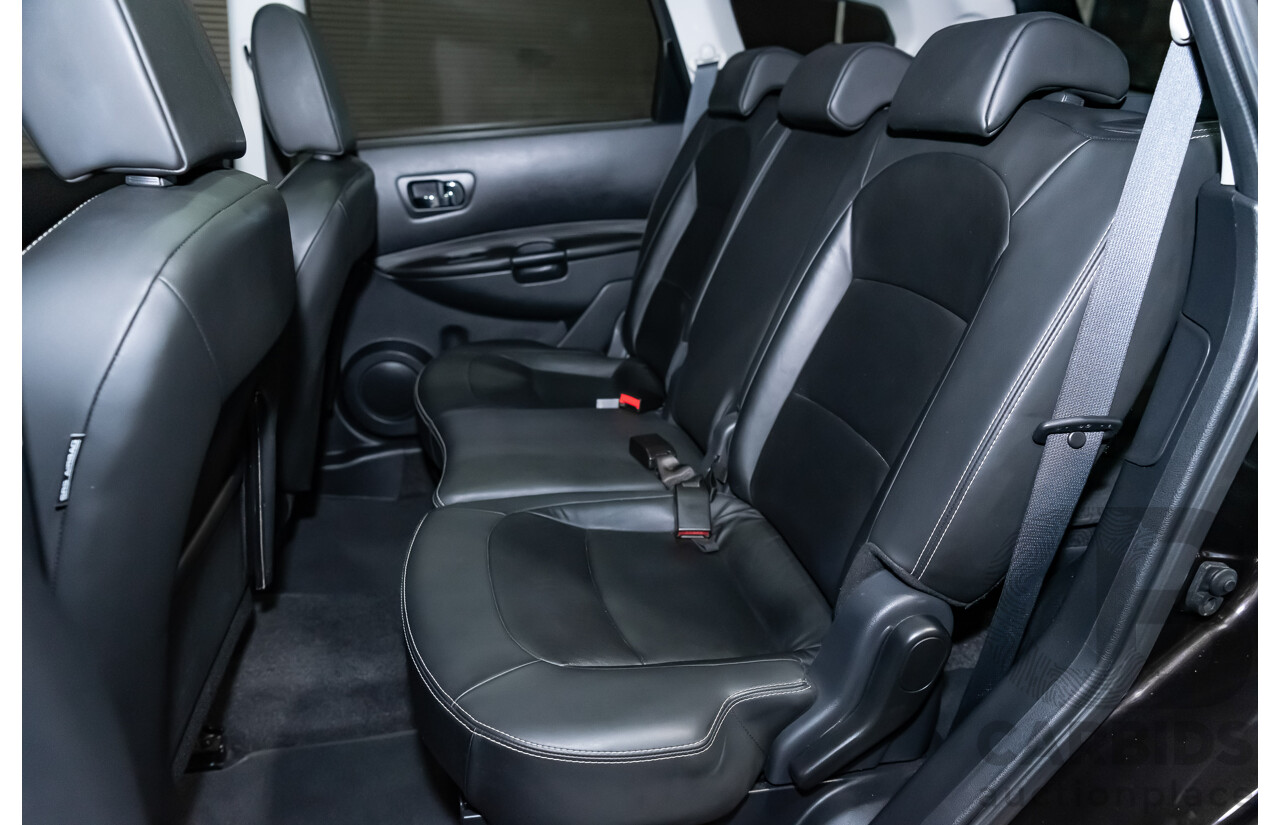 6/2014 Nissan Dualis +2 Ti-L (4x2) J10 MY13 4d Wagon Metallic Black 2.0L - 7 Seater