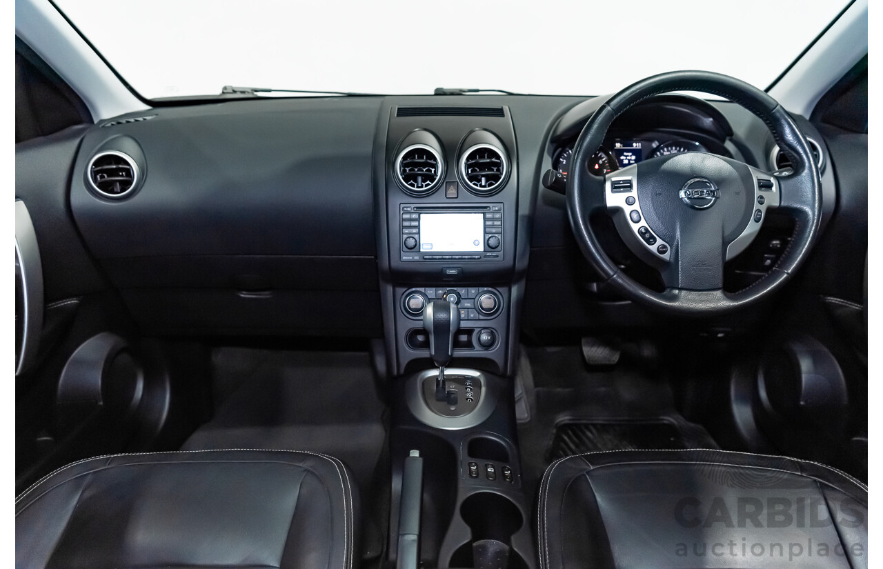 6/2014 Nissan Dualis +2 Ti-L (4x2) J10 MY13 4d Wagon Metallic Black 2.0L - 7 Seater