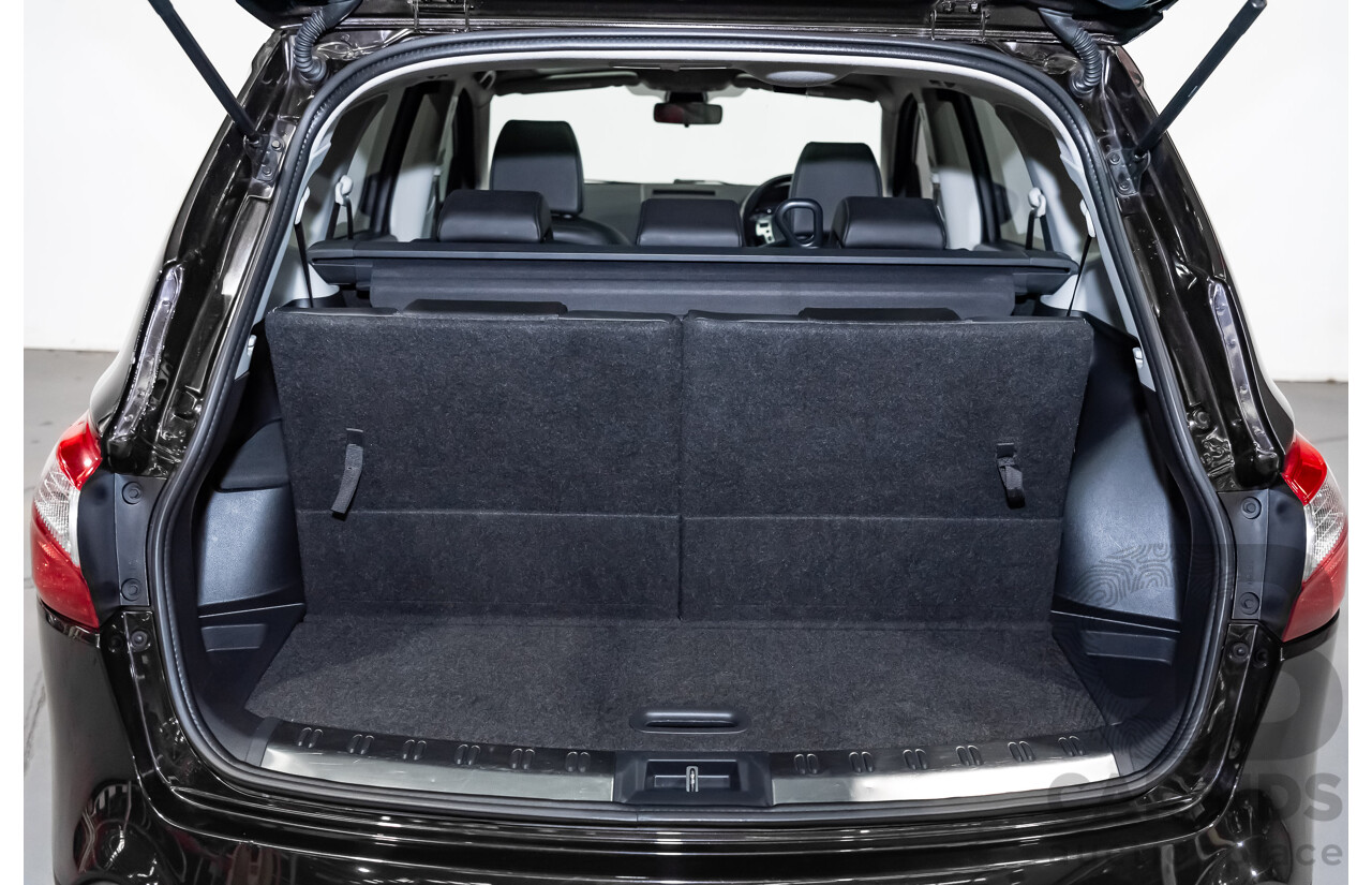 6/2014 Nissan Dualis +2 Ti-L (4x2) J10 MY13 4d Wagon Metallic Black 2.0L - 7 Seater