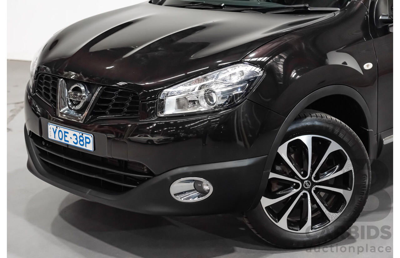 6/2014 Nissan Dualis +2 Ti-L (4x2) J10 MY13 4d Wagon Metallic Black 2.0L - 7 Seater