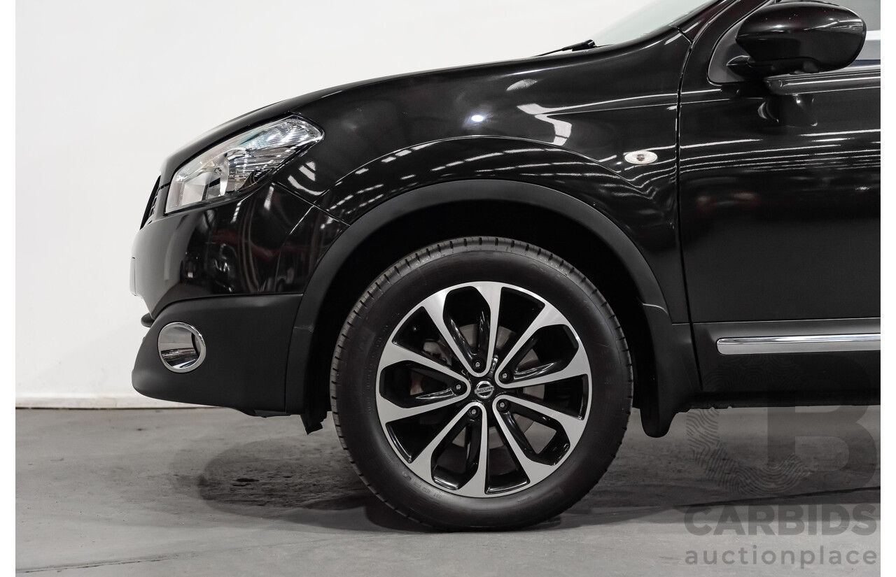 6/2014 Nissan Dualis +2 Ti-L (4x2) J10 MY13 4d Wagon Metallic Black 2.0L - 7 Seater