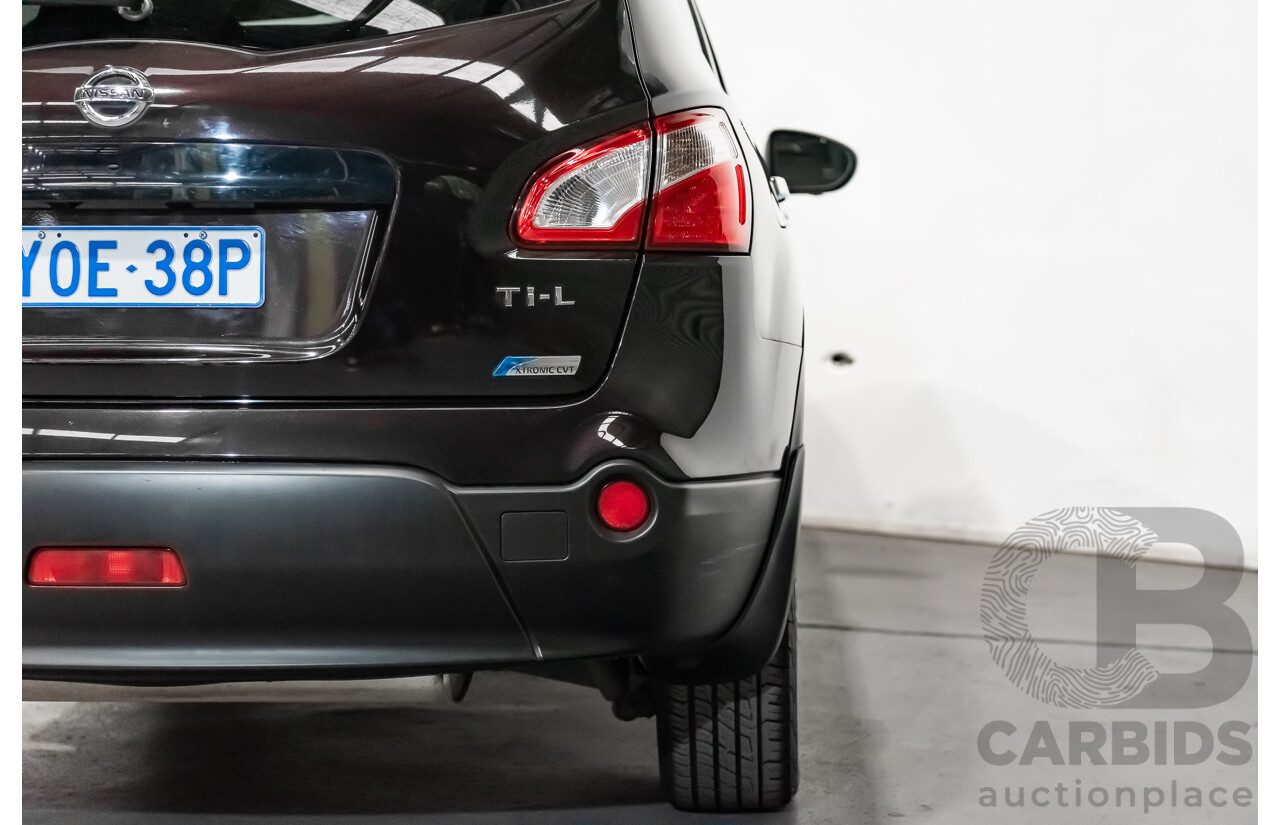6/2014 Nissan Dualis +2 Ti-L (4x2) J10 MY13 4d Wagon Metallic Black 2.0L - 7 Seater