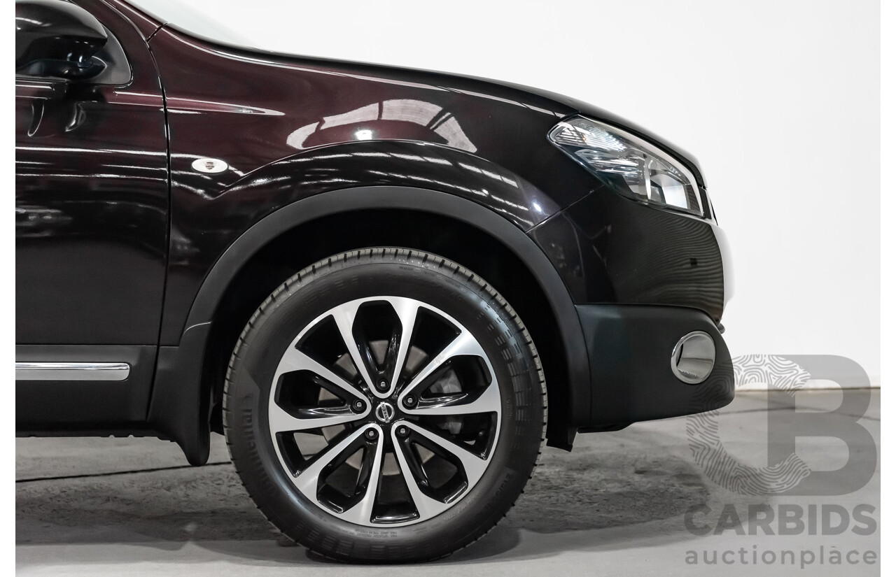 6/2014 Nissan Dualis +2 Ti-L (4x2) J10 MY13 4d Wagon Metallic Black 2.0L - 7 Seater