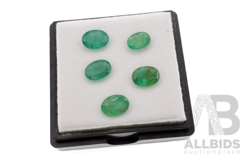 Columbian Emeralds 5.35ct, (5) Treated Oval Cut Unset Gemstones