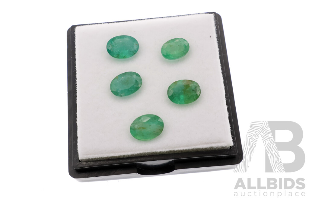 Columbian Emeralds 5.35ct, (5) Treated Oval Cut Unset Gemstones