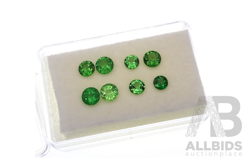 Tsavorite Green Garnets 6.40ct, (8) Round Brilliant Cut Unset Gemstones