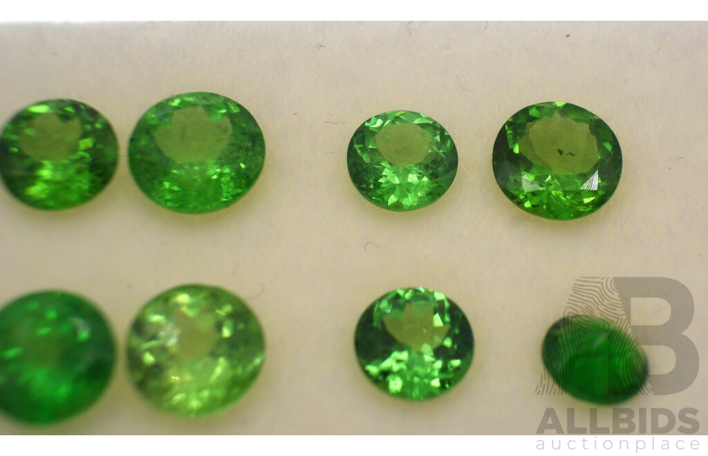 Tsavorite Green Garnets 6.40ct, (8) Round Brilliant Cut Unset Gemstones