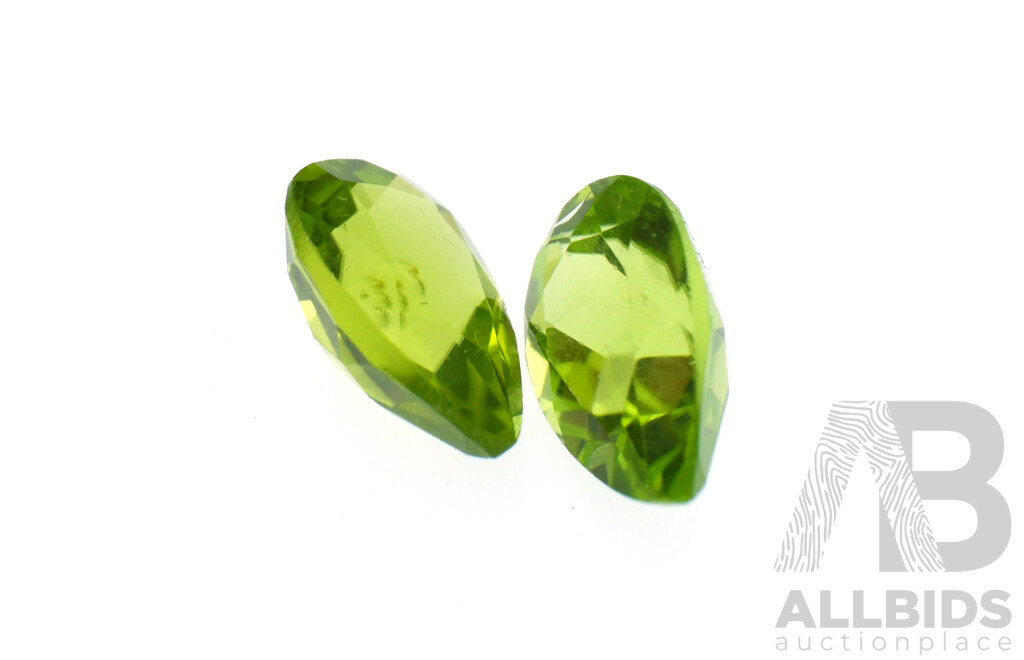 Peridot (10) Pear Cut Unset Gemstones, 15.20ct