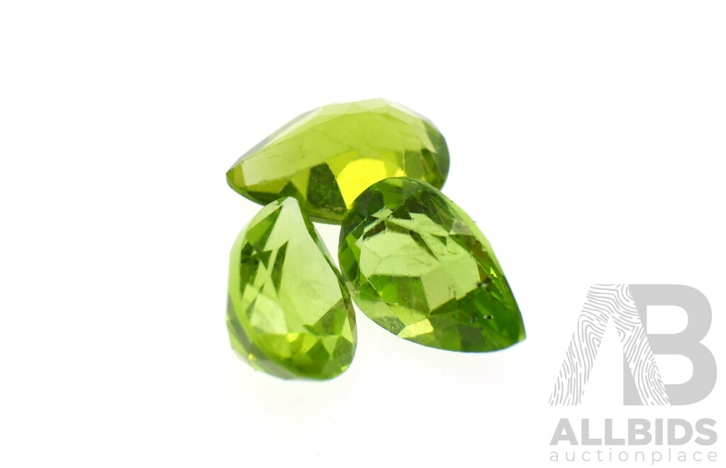 Peridot (10) Pear Cut Unset Gemstones, 15.20ct