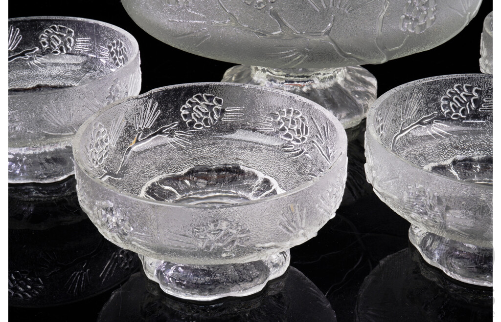 Scandi Style Punch Dish with Four Coupes with Frosted Glass and Grape Motif