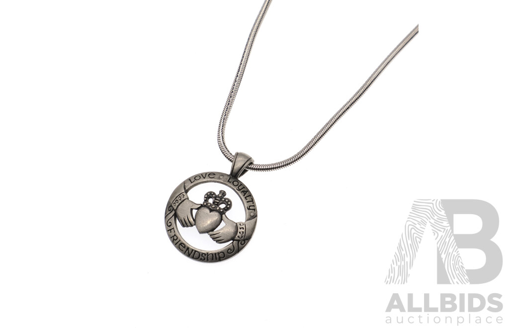 Sterling Silver Snake Chain Necklace with SS Cladder Pendant, 45cm, 26.08 Grams