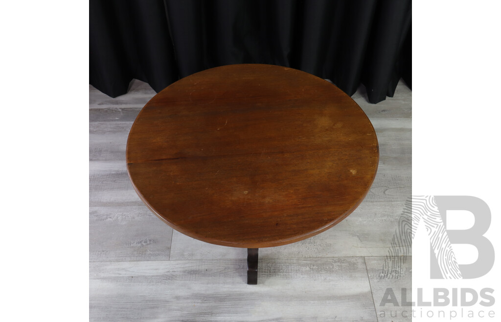 Art Deco Oak Round Coffee Table