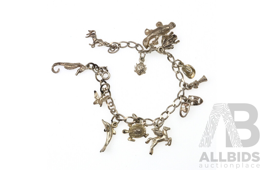 Sterling Silver Vintage Charm Bracelet with 12 Charms, 18cm, 19.90 Grams