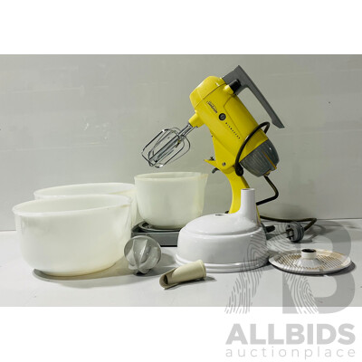 Retro Sunbeam Mixmaster Stand Mixer Including Three Graduating Bowls, Two Egg Beater Attachments, Juicer Attachment and More