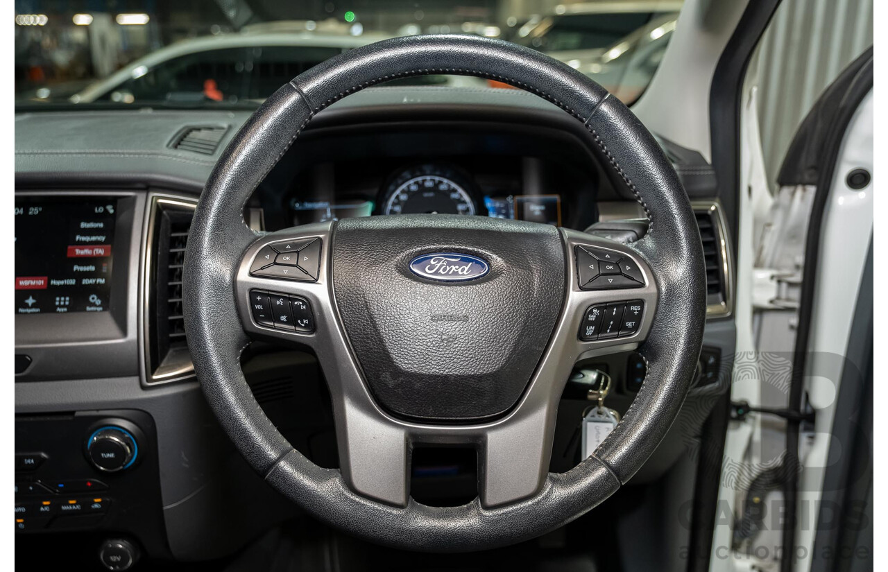 7/2017 Ford Everest Trend UA (4x4) 4d Wagon White Turbo Diesel 3.2L - 7 Seater