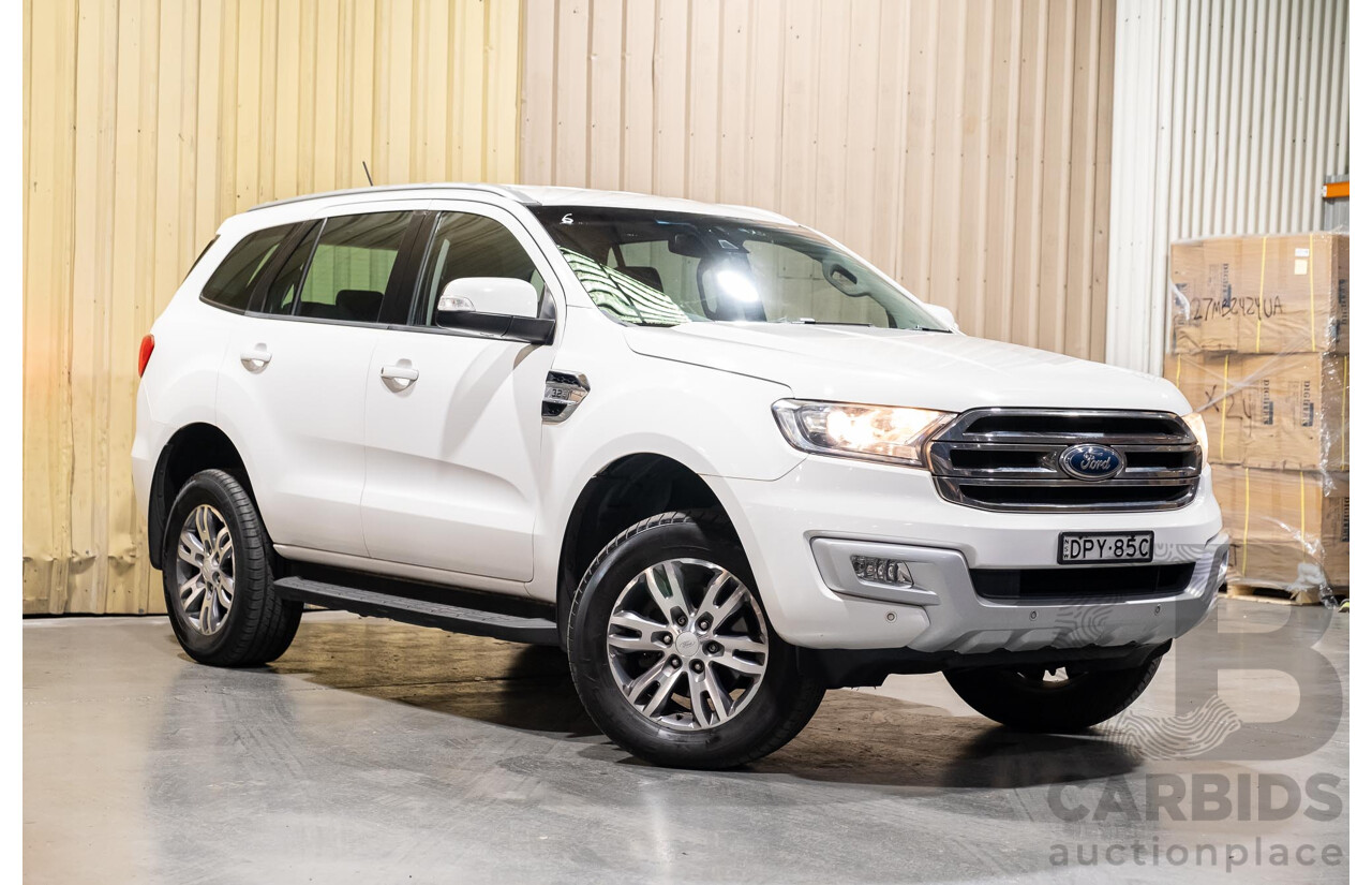 7/2017 Ford Everest Trend UA (4x4) 4d Wagon White Turbo Diesel 3.2L - 7 Seater