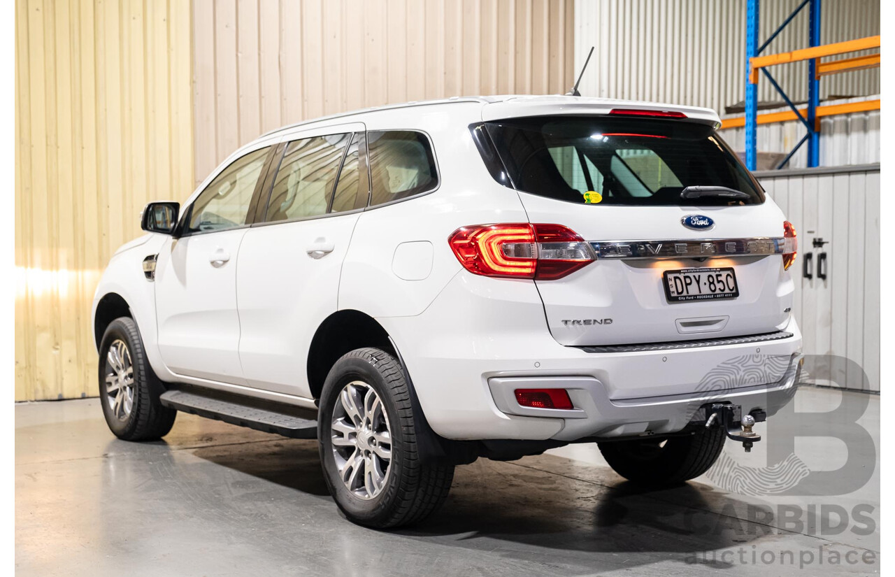 7/2017 Ford Everest Trend UA (4x4) 4d Wagon White Turbo Diesel 3.2L - 7 Seater