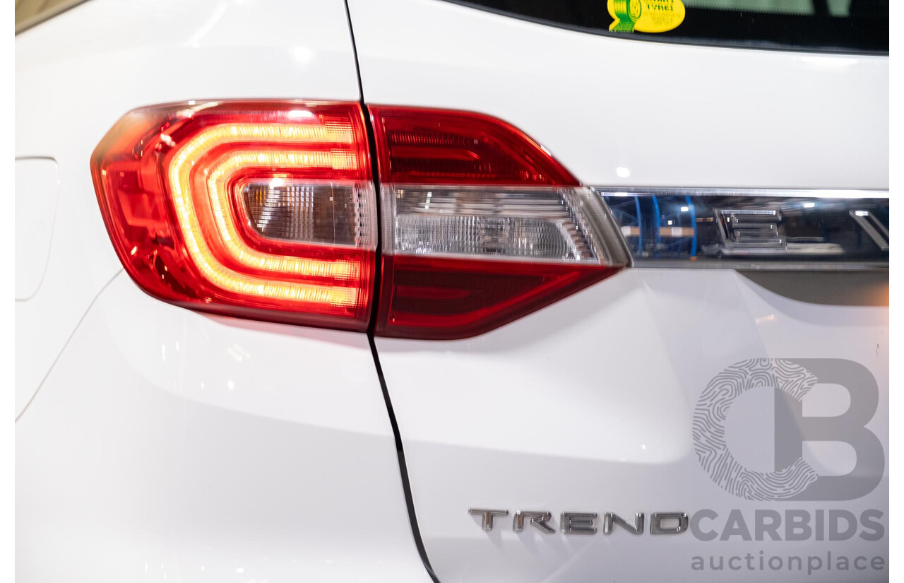 7/2017 Ford Everest Trend UA (4x4) 4d Wagon White Turbo Diesel 3.2L - 7 Seater