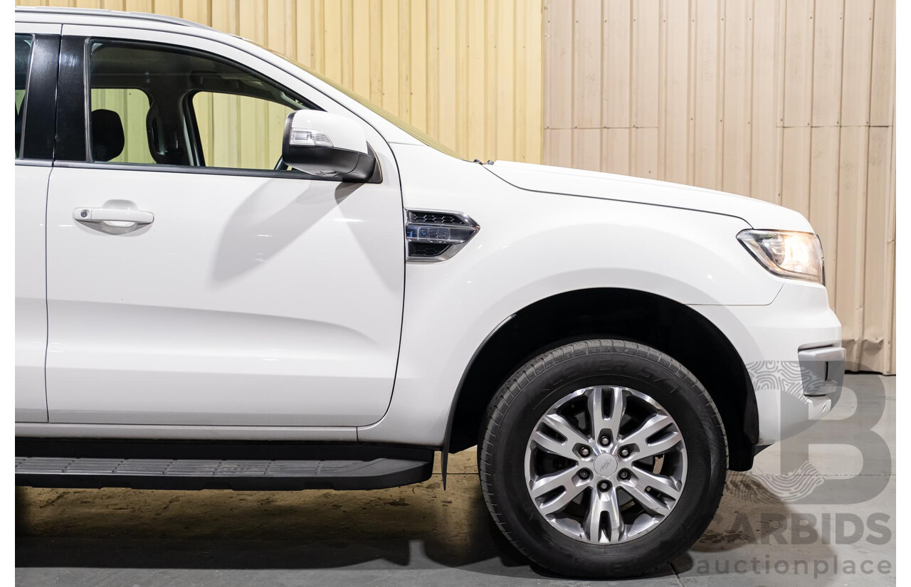 7/2017 Ford Everest Trend UA (4x4) 4d Wagon White Turbo Diesel 3.2L - 7 Seater