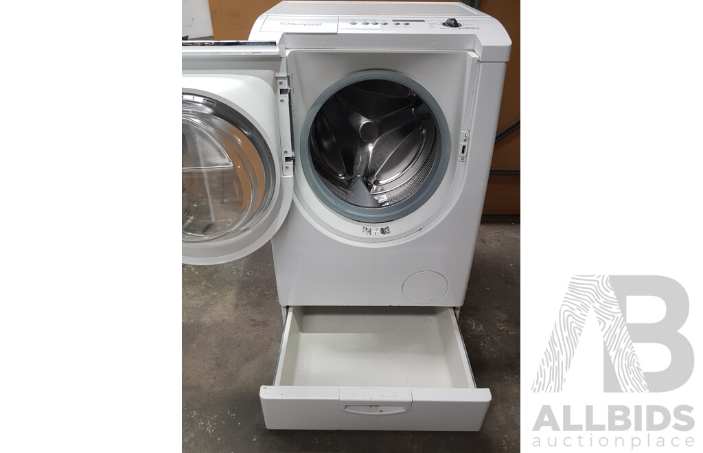 Kleenmaid Large Capacity Frontloading Electric Maxi-Washer