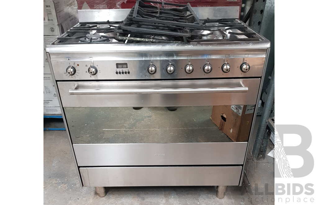 Smeg Dual Oven and Gas Stove