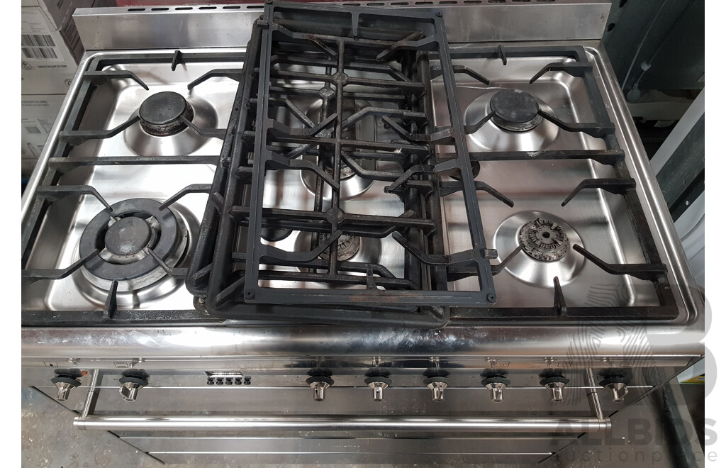 Smeg Dual Oven and Gas Stove